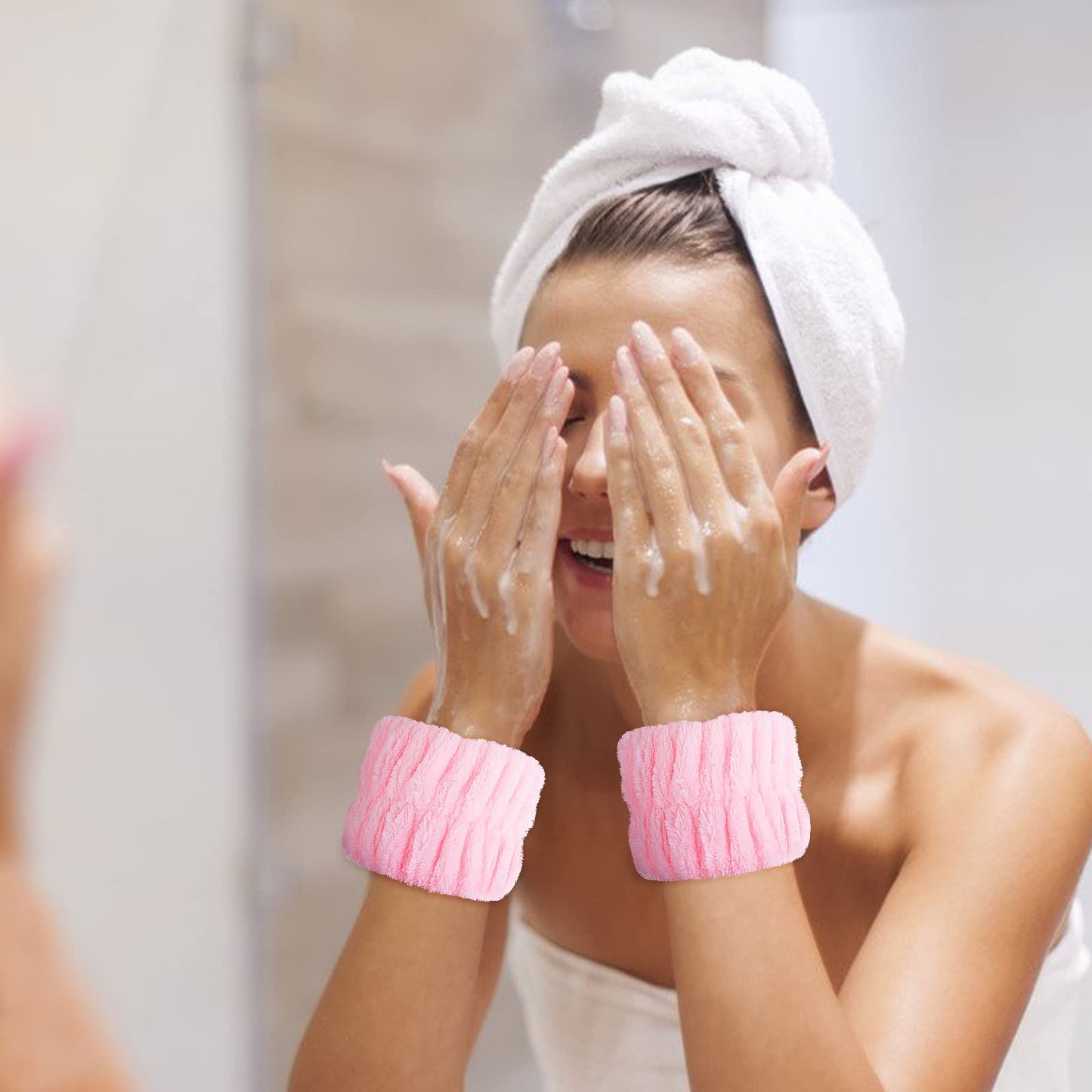 4Pcs Wrist Washband-Face Washing Wristband, Spa Wrist Towel Washband, Fluffy and Elastic Absorbent Washband for Women Washing Faces Prevent Liquid from Spilling Down Your Arms (Pink&White)