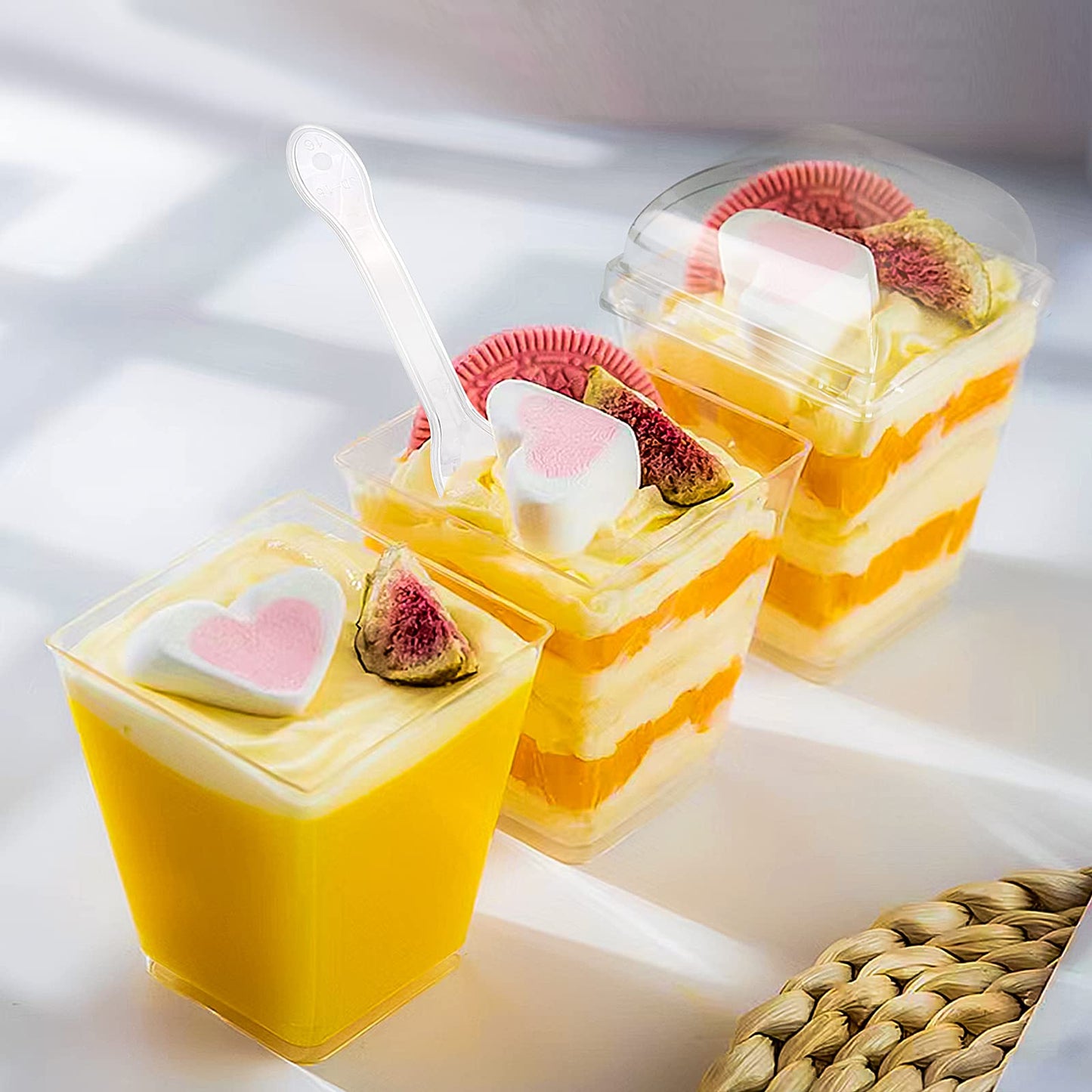 30 Pcs Dessert Cups with Lids and Spoons, 240ml/8.4oz Square Dessert Cups Set, Reusable Plastic Dessert Pots for Dessert Pudding Mousse Ice Cream Cheesecake