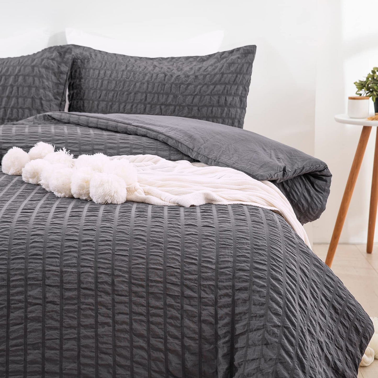 3 Pcs Dark Grey Seersucker Duvet Cover Sets with Pillow Case Seersucker Bedding Set with Zipper Closure Soft Microfibre Puckering Bedding Set King Size 220 x 230 cm King Size 220x230cm Dark Gray